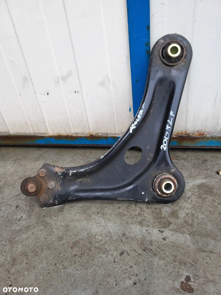 Wahacz lewy Peugeot 2008 208 - 1