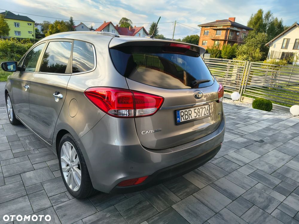 Kia Carens 1.7 CRDi 115 Fifa World Cup Edition - 5