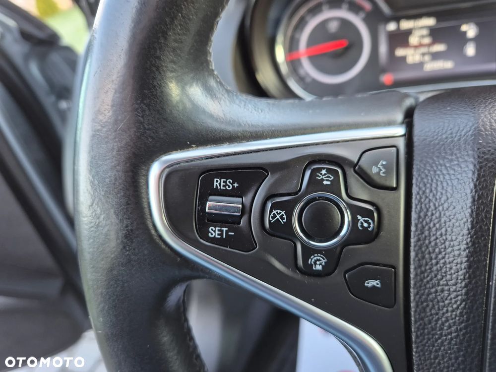 Opel Insignia 2.0 CDTI 4x4 ecoFLEX Start/Stop Business Edition - 36