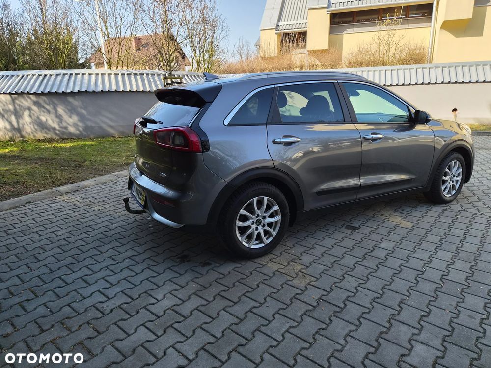 Kia Niro 1.6 GDI Hybrid Business Line - 5