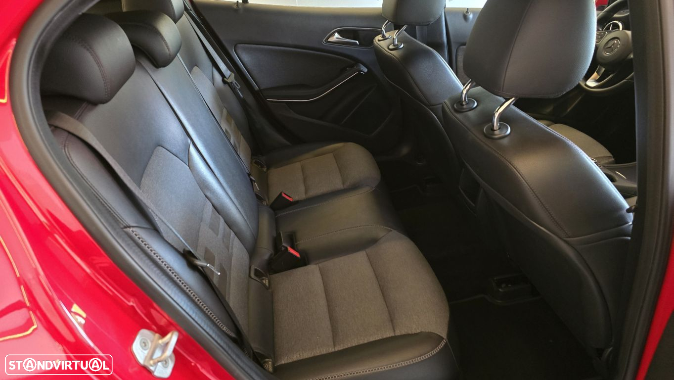 Mercedes-Benz GLA 200 CDi Urban Aut. - 36