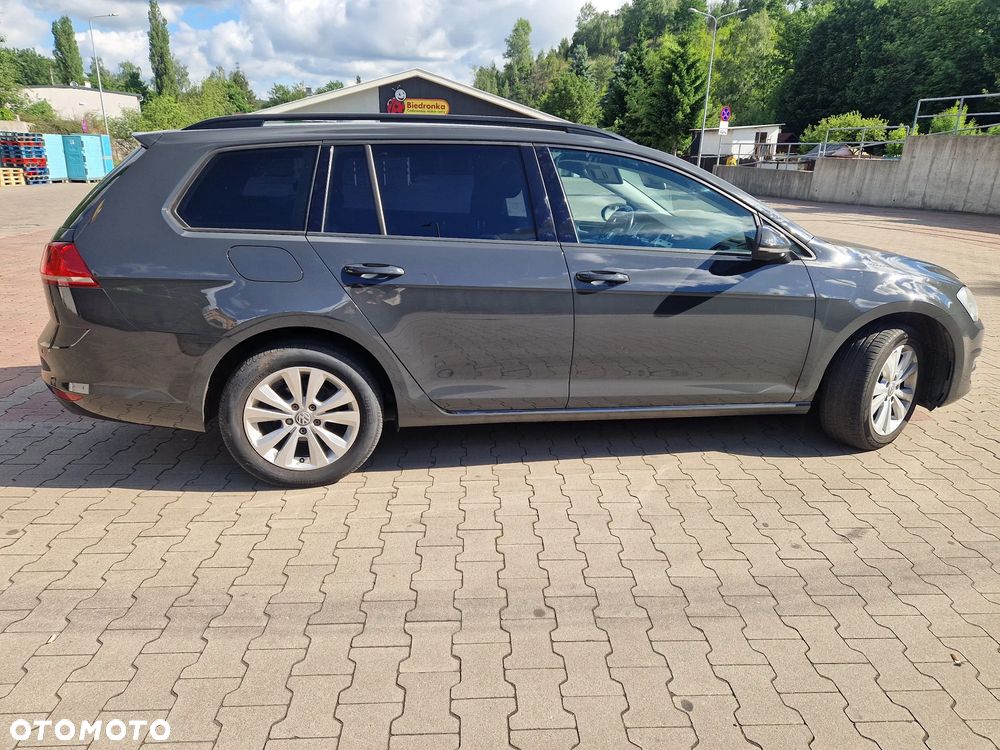 Volkswagen Golf 1.6 TDI BlueMotion Trendline - 4