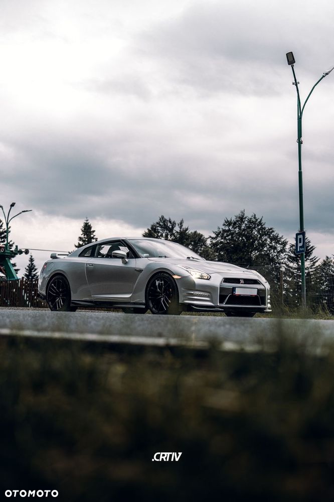 Nissan GT-R - 9