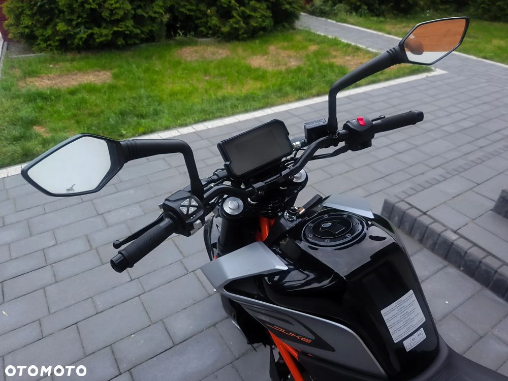 KTM Duke - 19