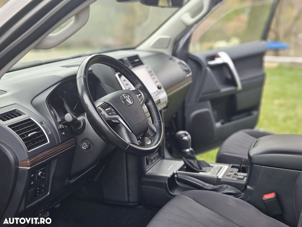 Toyota Land Cruiser 2.8l D-4D 204 CP A/T 7 locuri Executive - 2