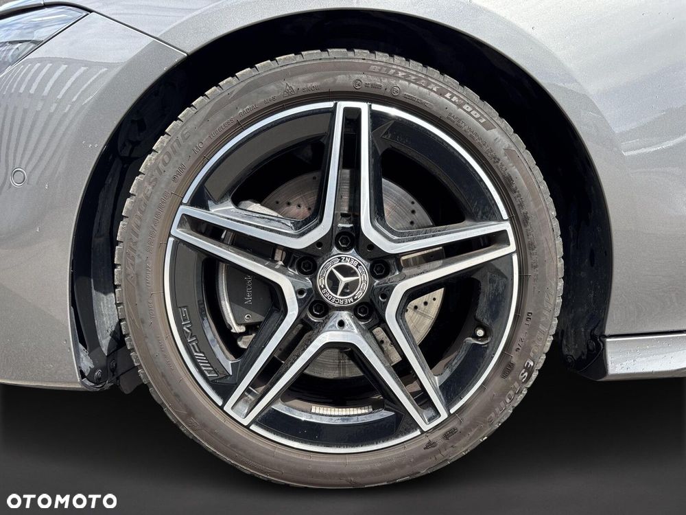 Mercedes-Benz CLA - 10