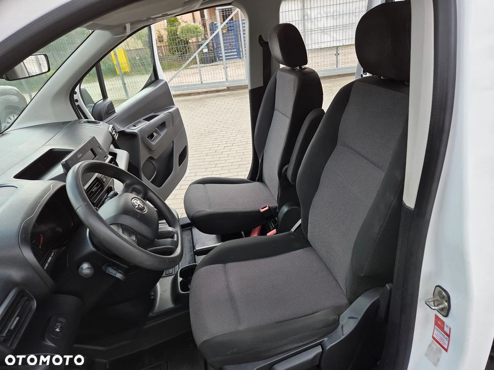 Toyota Proace City - 13