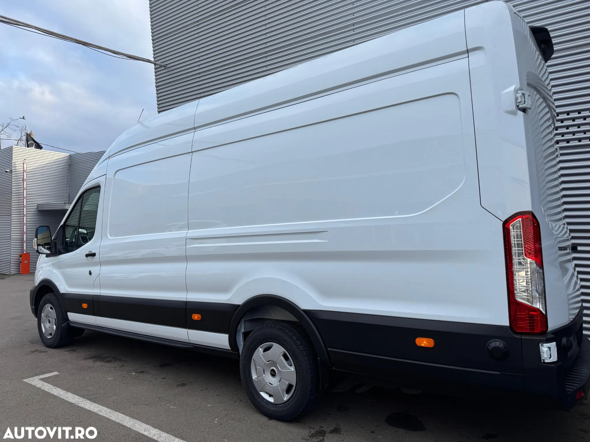 Ford Transit - 3