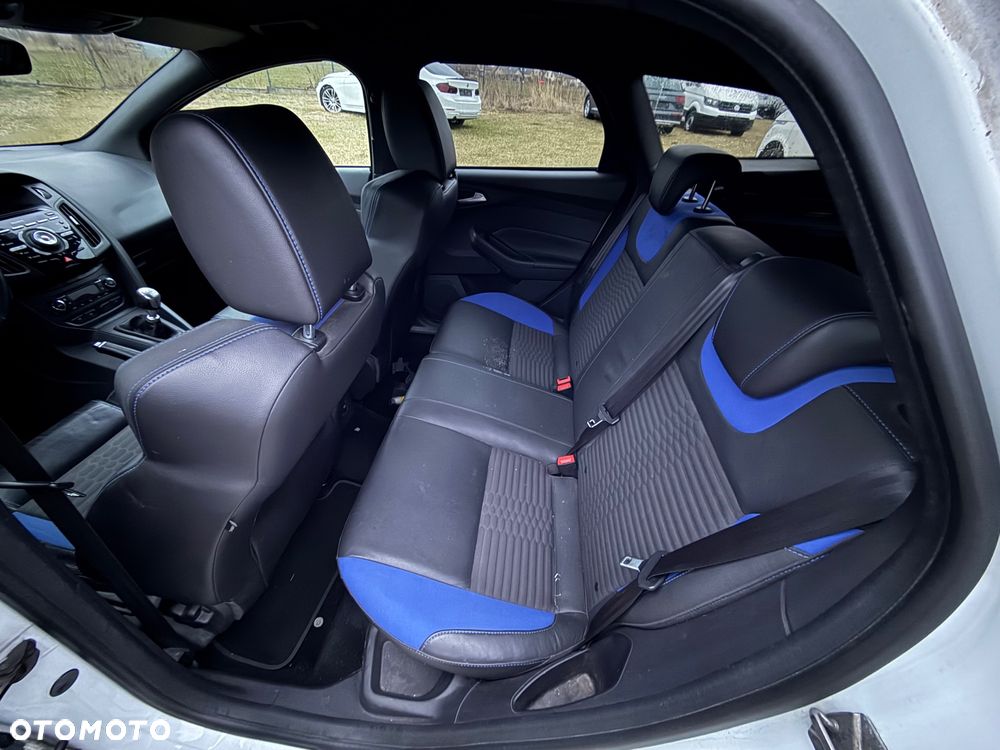 Ford Focus 2.0 EcoBoost ST mit Leder-Sport-Paket - 8