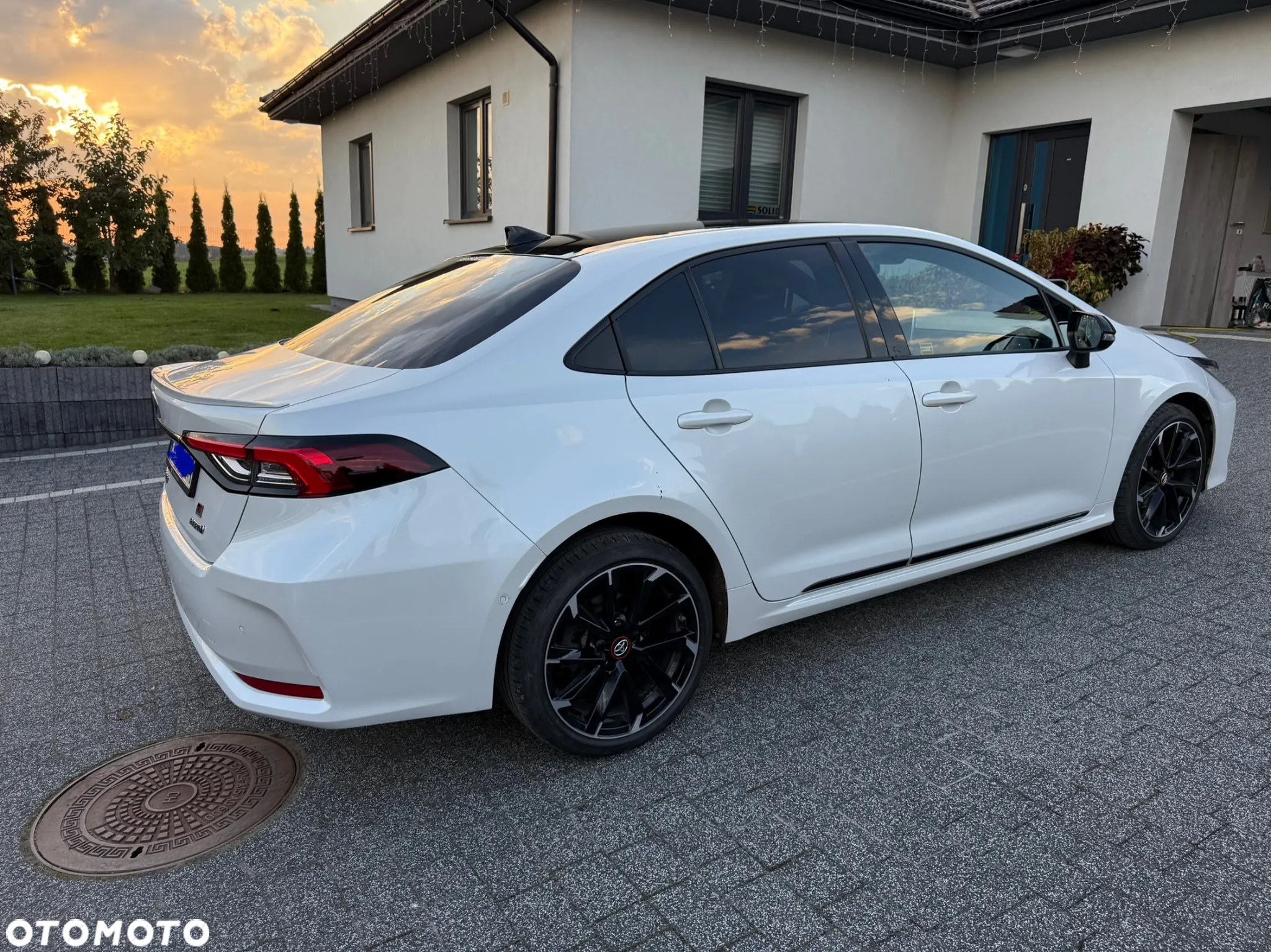 Toyota Corolla 1.8 Hybrid GR Sport - 4