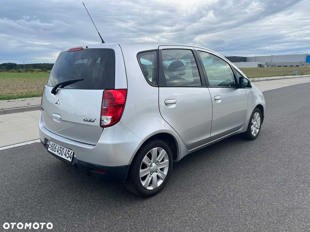 Mitsubishi Colt - 3