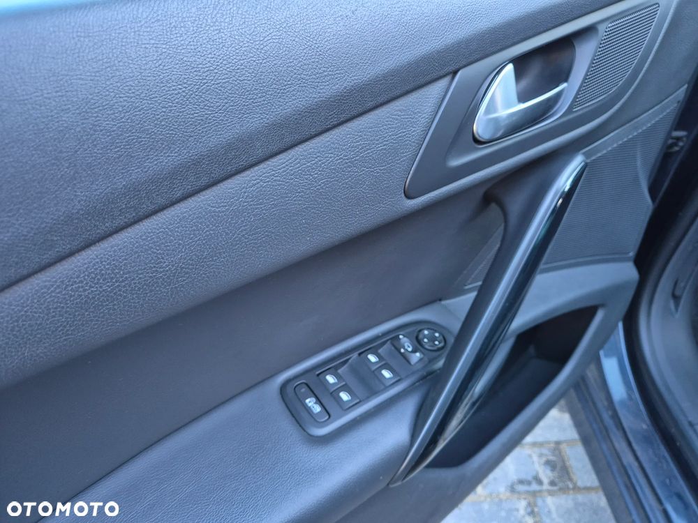 Peugeot 508 ver-sw-bluehdi-fap-180-automatik-stop-start-allure - 16