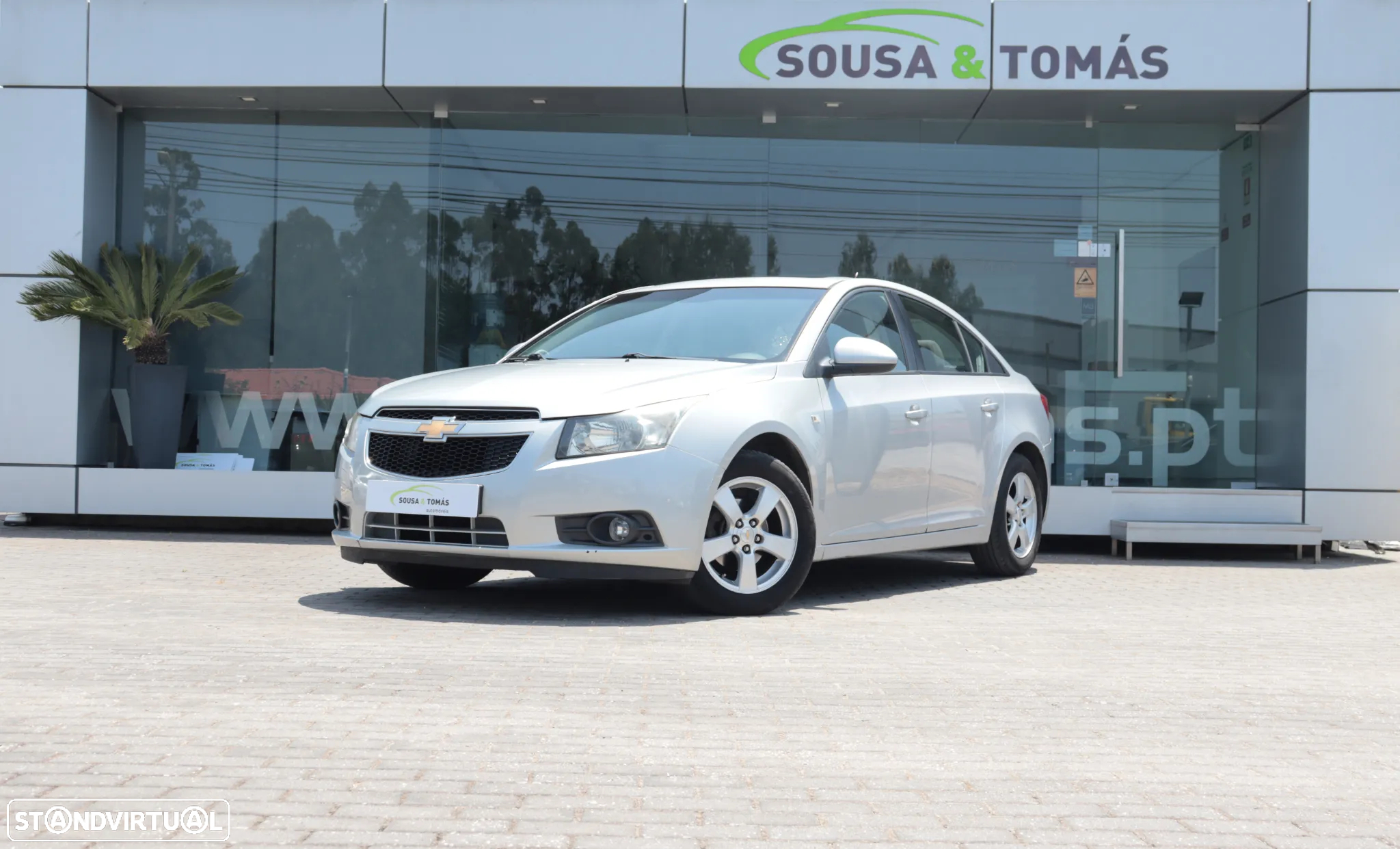 Chevrolet Cruze 1.6 LS - 2