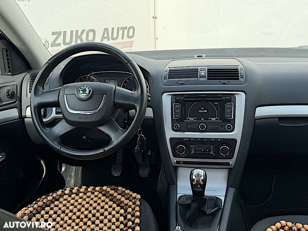 Skoda Octavia 1.6 TDI DPF Elegance - 8