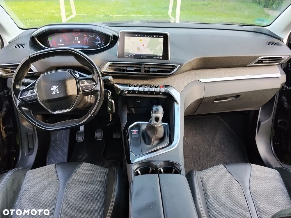 Peugeot 3008 2.0 BlueHDi Allure S&S - 6