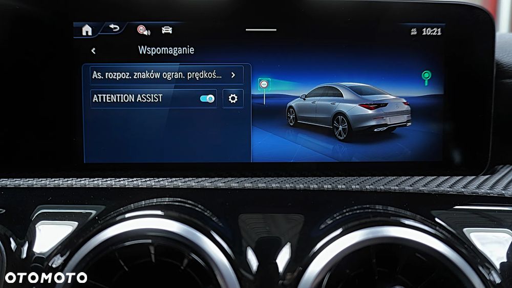 Mercedes-Benz CLA 200 7G-DCT - 24