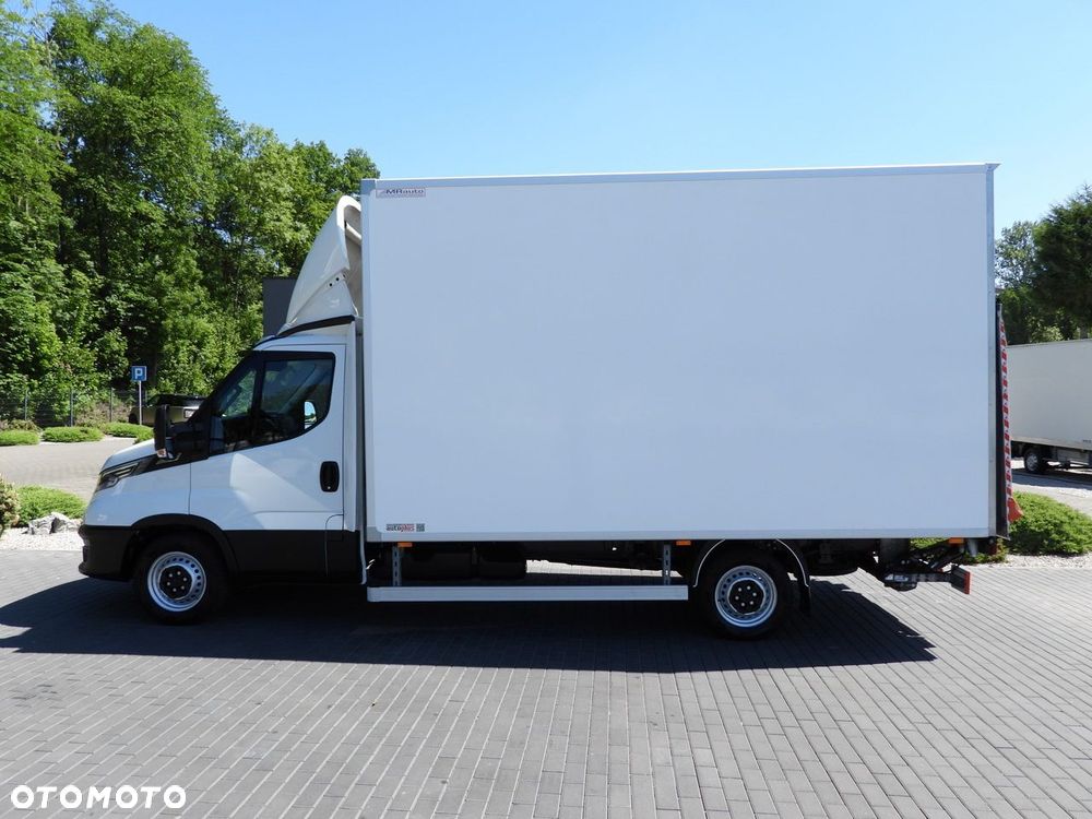 Iveco DAILY 35S18 KONTENER WINDA 8 PALET TEMPOMAT NAWIGACJA LEDY AUTOMAT HI-MATIC KLIMATYZACJA  180KM - 9