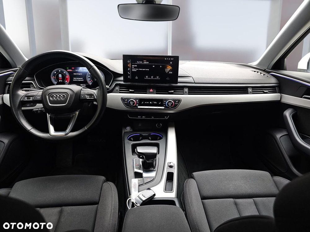 Audi A4 Avant 35 TDI mHEV S tronic - 7