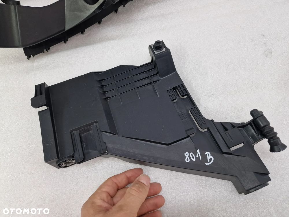 AUDI A5 8T0 07-11 LEWY NOWE KOMPLETNE ŚLIZGI POD LAMPE , NR 8T0805607L + 8T0941453A ( 89392979 ) , NR AUKCJI GL801 - 6