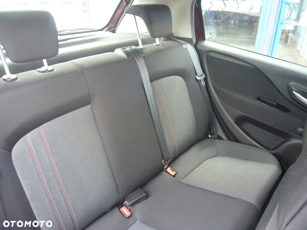 Fiat Punto 1.2 Young - 17