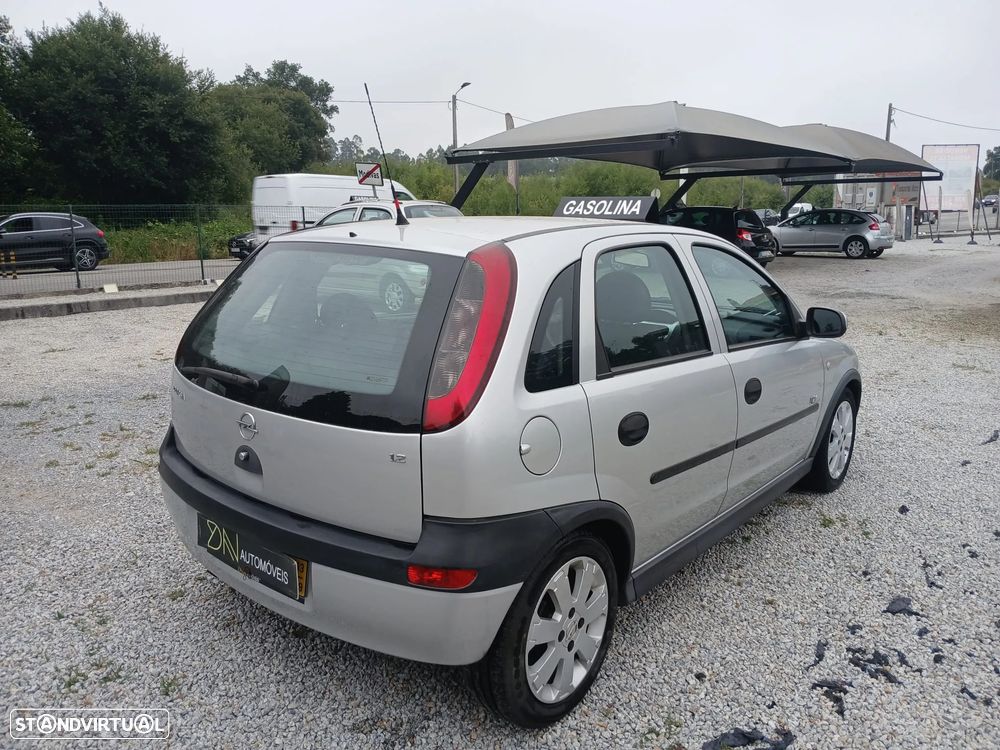Opel Corsa 1.2 16V Cosmo - 6
