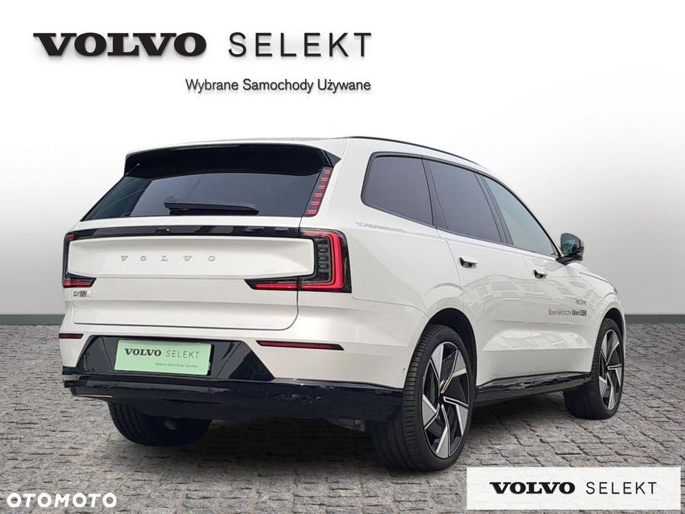 Volvo EX90 - 6