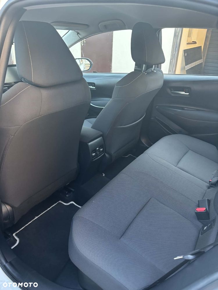 Toyota Corolla 1.8 Hybrid Comfort - 8