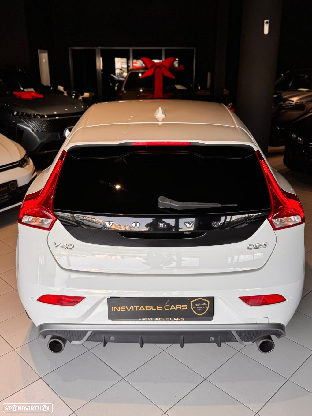 Volvo V40 2.0 D2 R-Design - 4