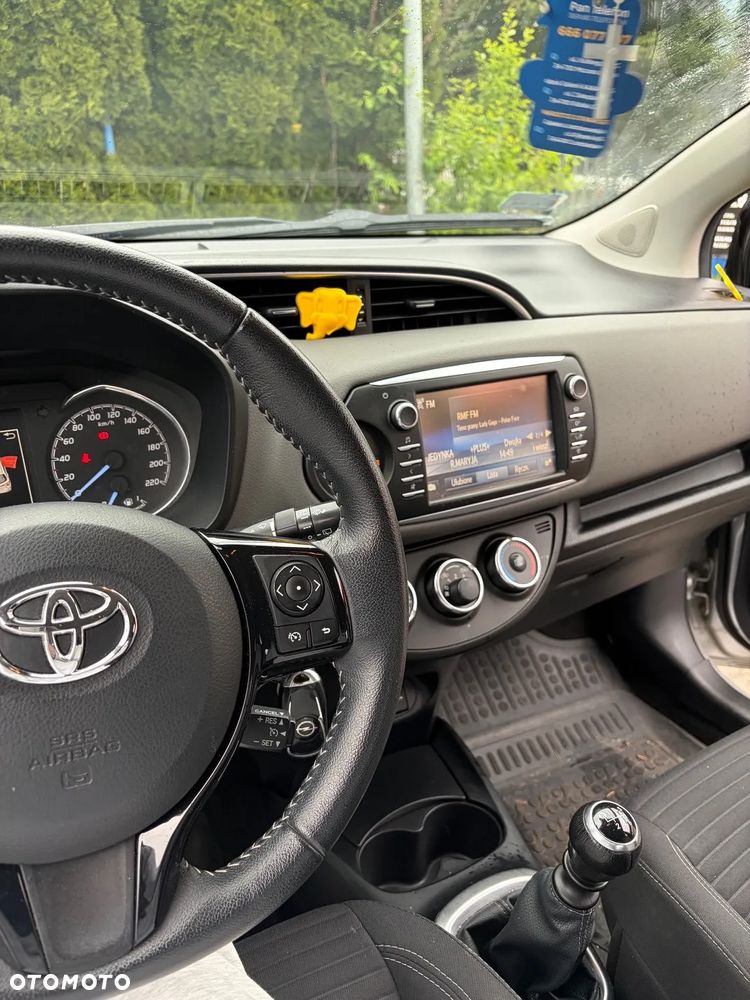 Toyota Yaris - 13