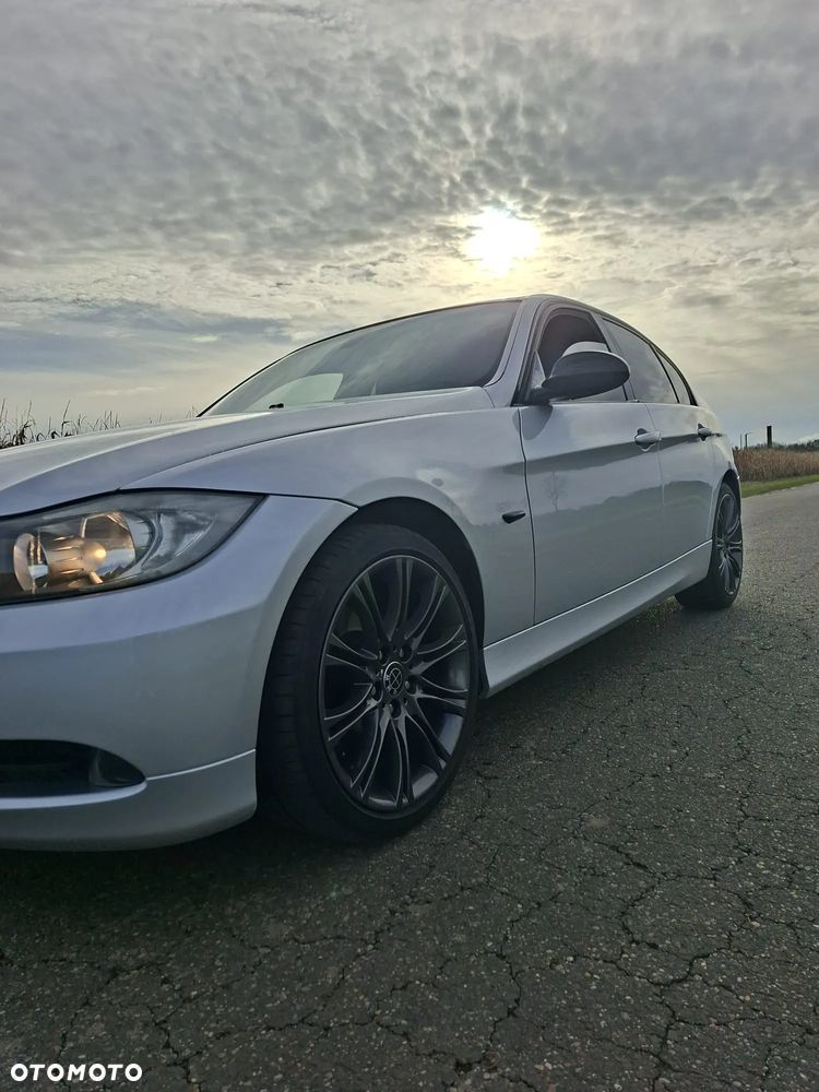 BMW Seria 3 - 16