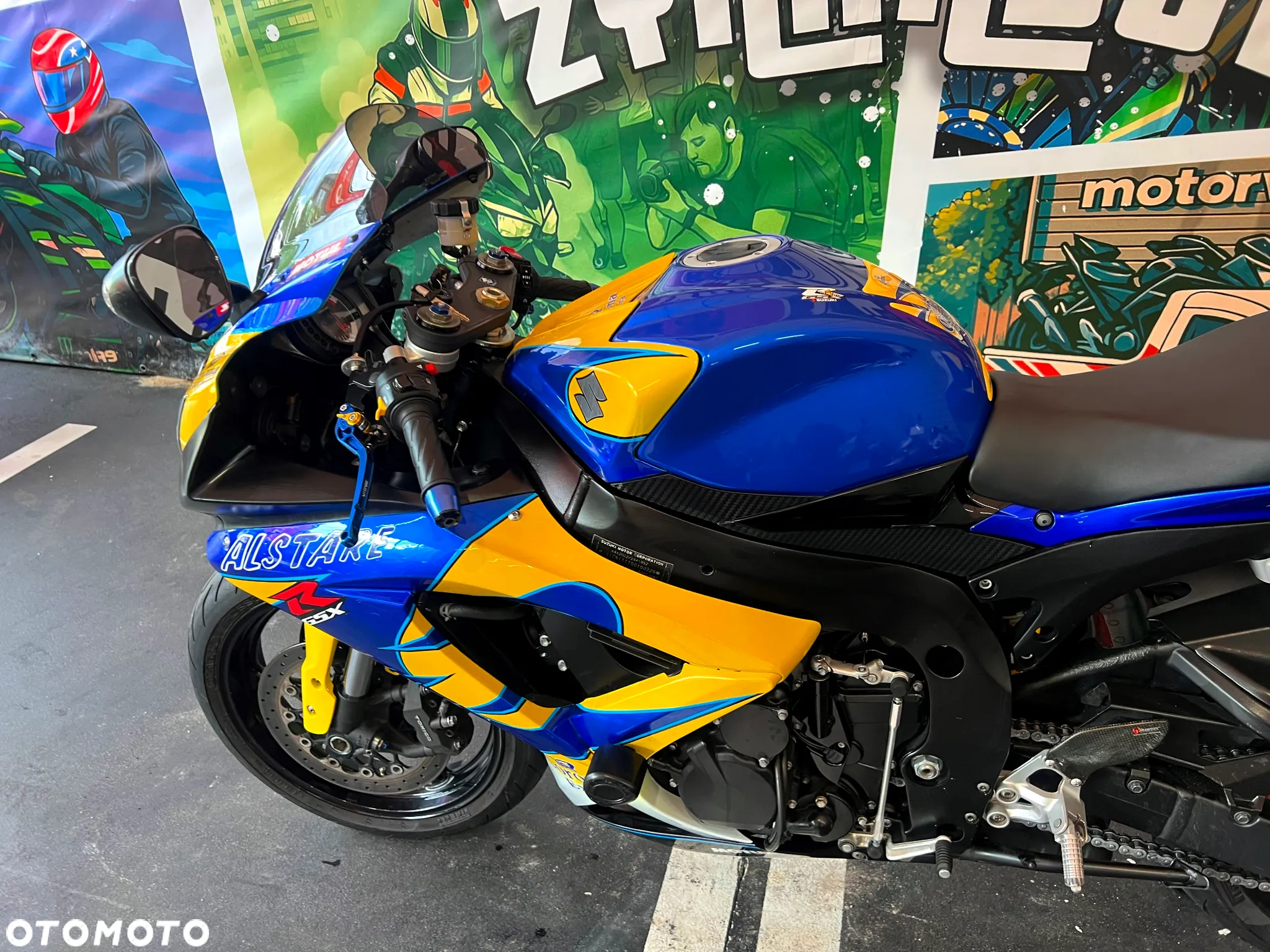 Suzuki GSX-R - 18