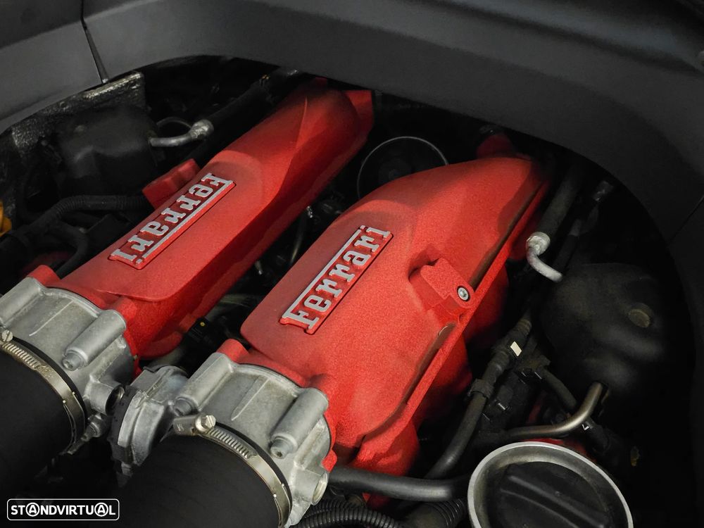 Ferrari GTC4 Lusso T - 45