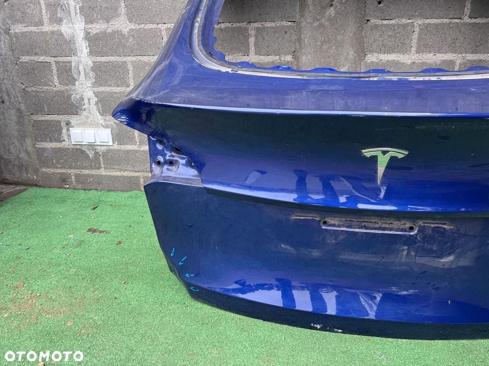 TESLA Y 20- KLAPA BAGAŻNIKA ORG EU - 6