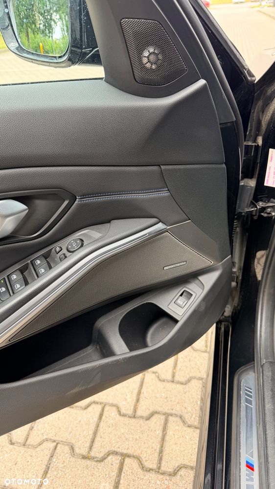 BMW Seria 3 330d xDrive MHEV Sport Line - 29