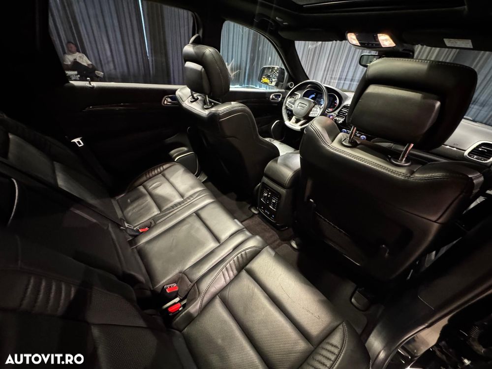 Jeep Grand Cherokee - 18