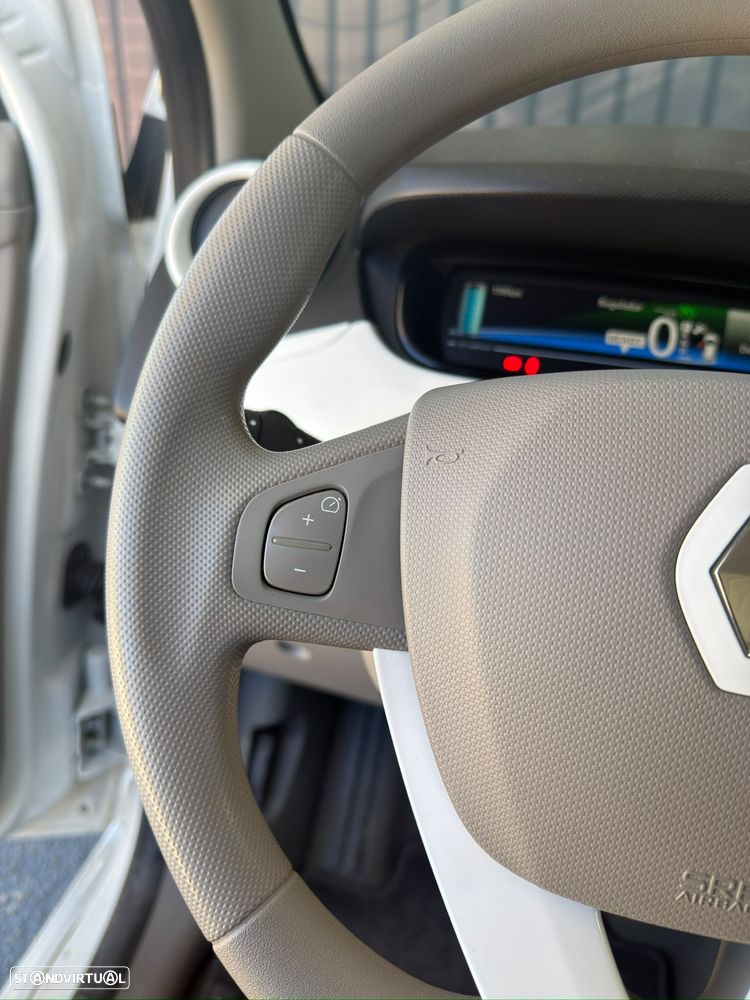 Renault Zoe (c/ Bateria) 41 kwh Life - 17