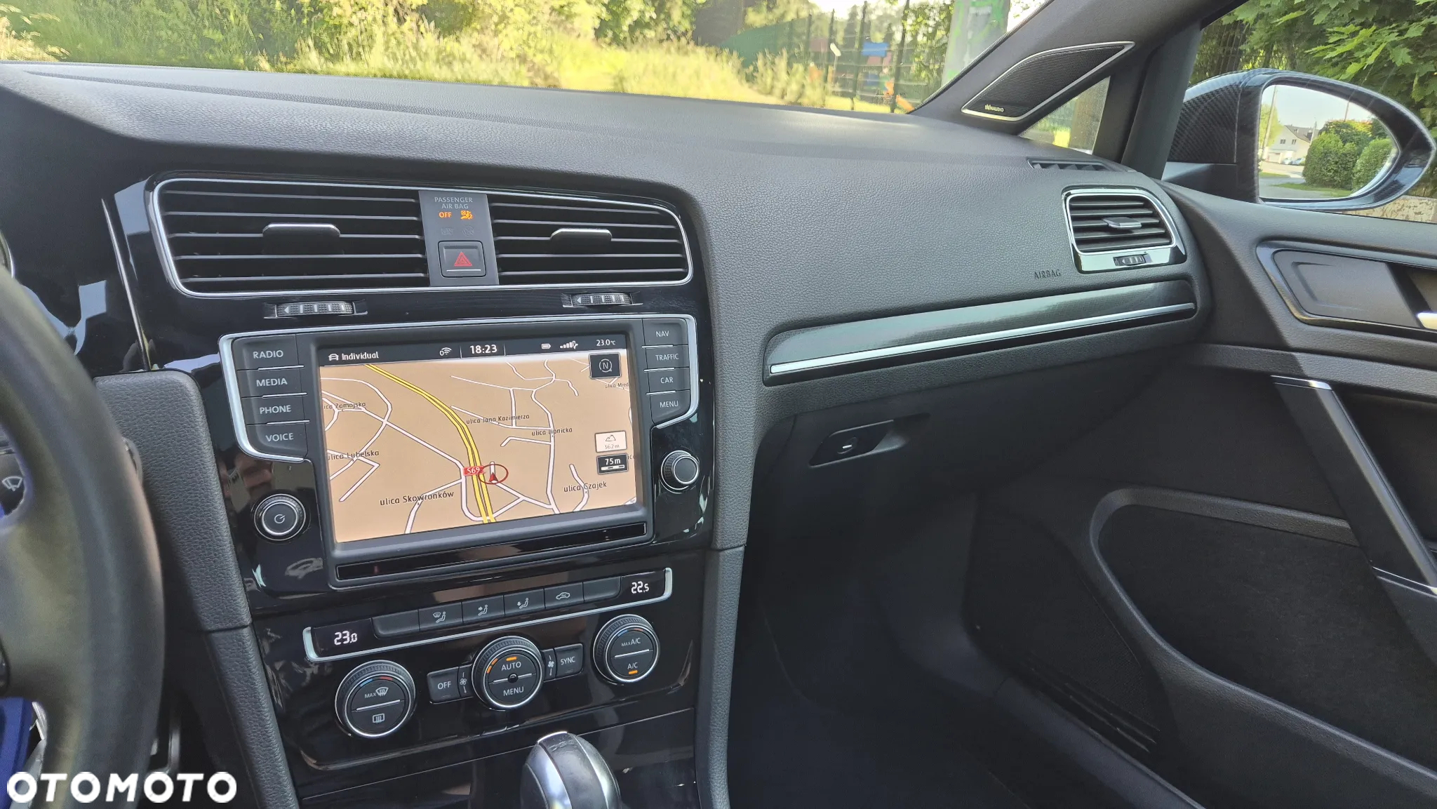 Volkswagen Golf VII 2.0 TSI BMT 4Mot R DSG - 32