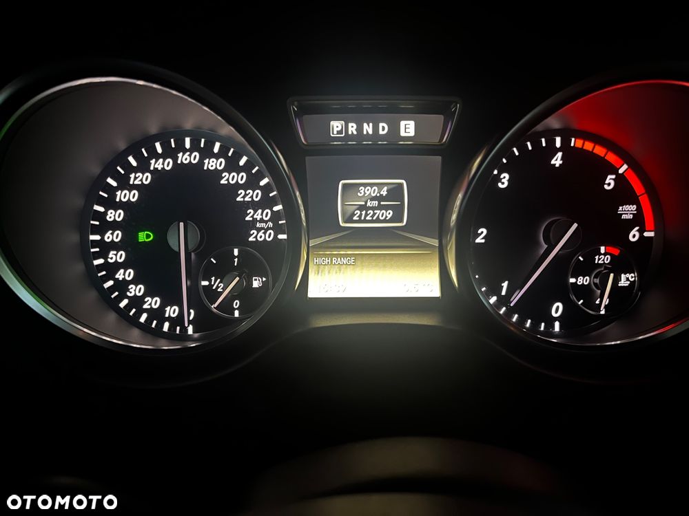 Mercedes-Benz Klasa G 350 CDI - 22