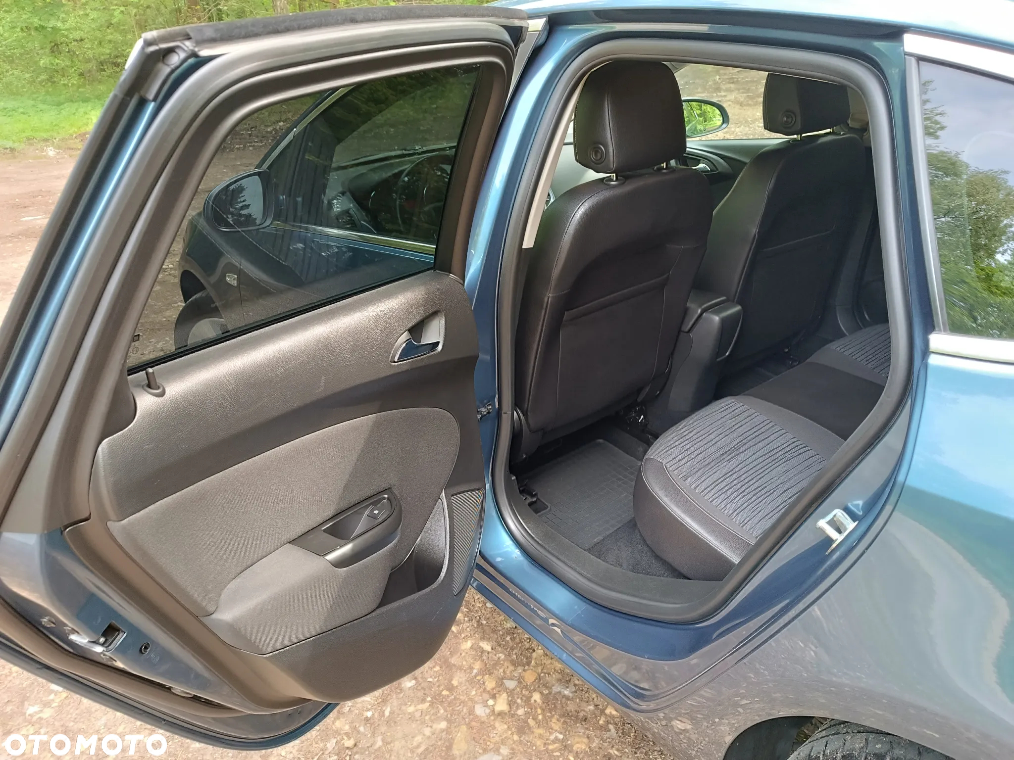 Opel Astra IV 1.4 T Business S&S EU6 - 18