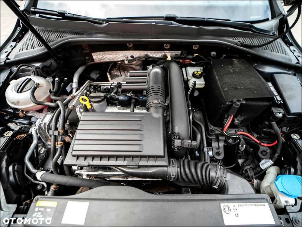 Volkswagen Golf - 38