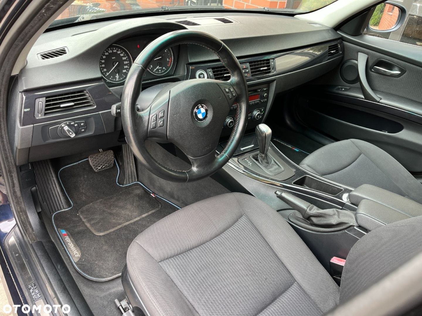 BMW Seria 3 330d DPF Touring Edition Sport - 8