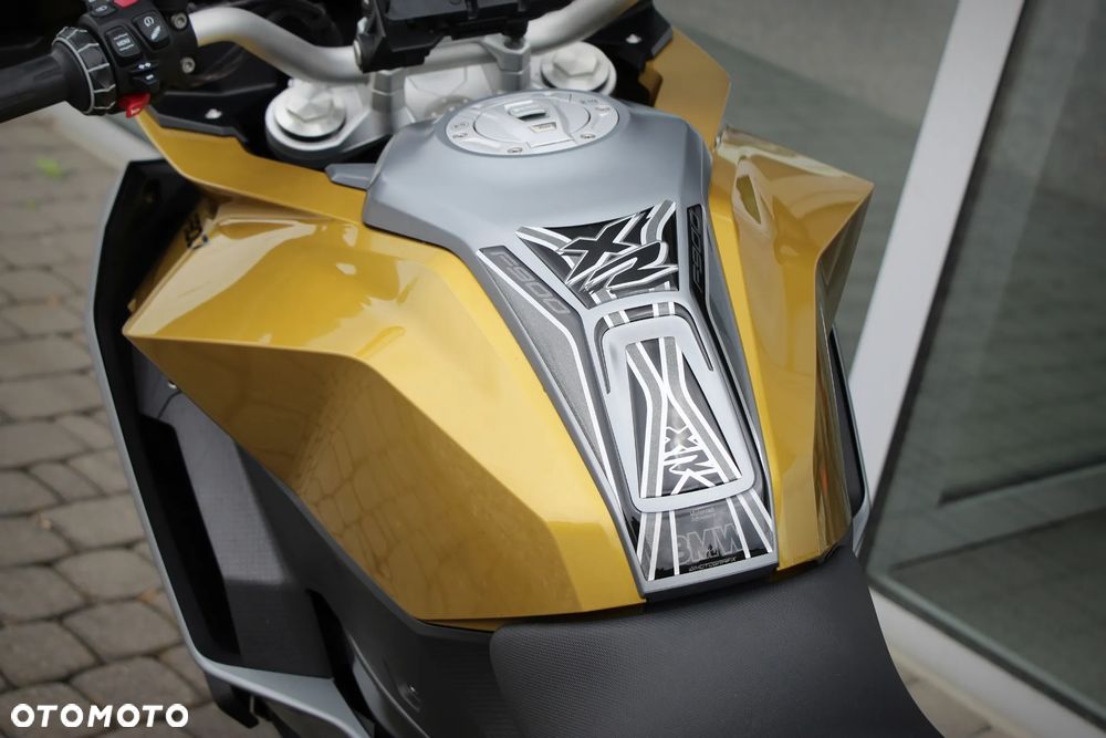 BMW XR - 17
