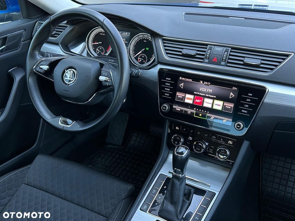 Skoda Superb 2.0 TSI Ambition DSG - 18