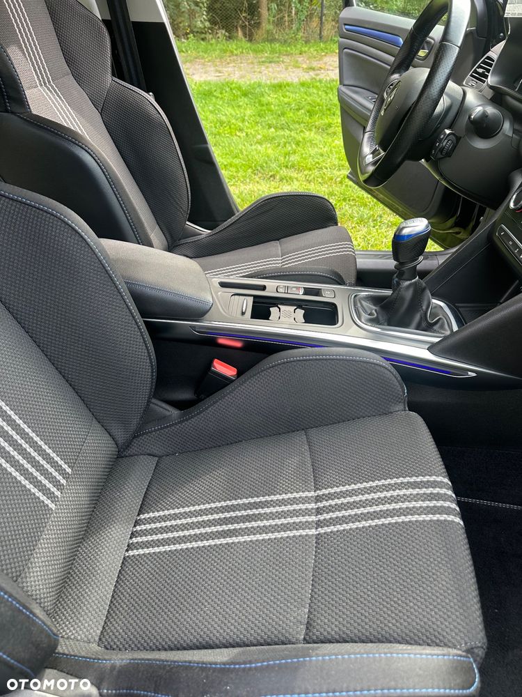 Renault Megane BLUE dCi 115 GT LINE - 28