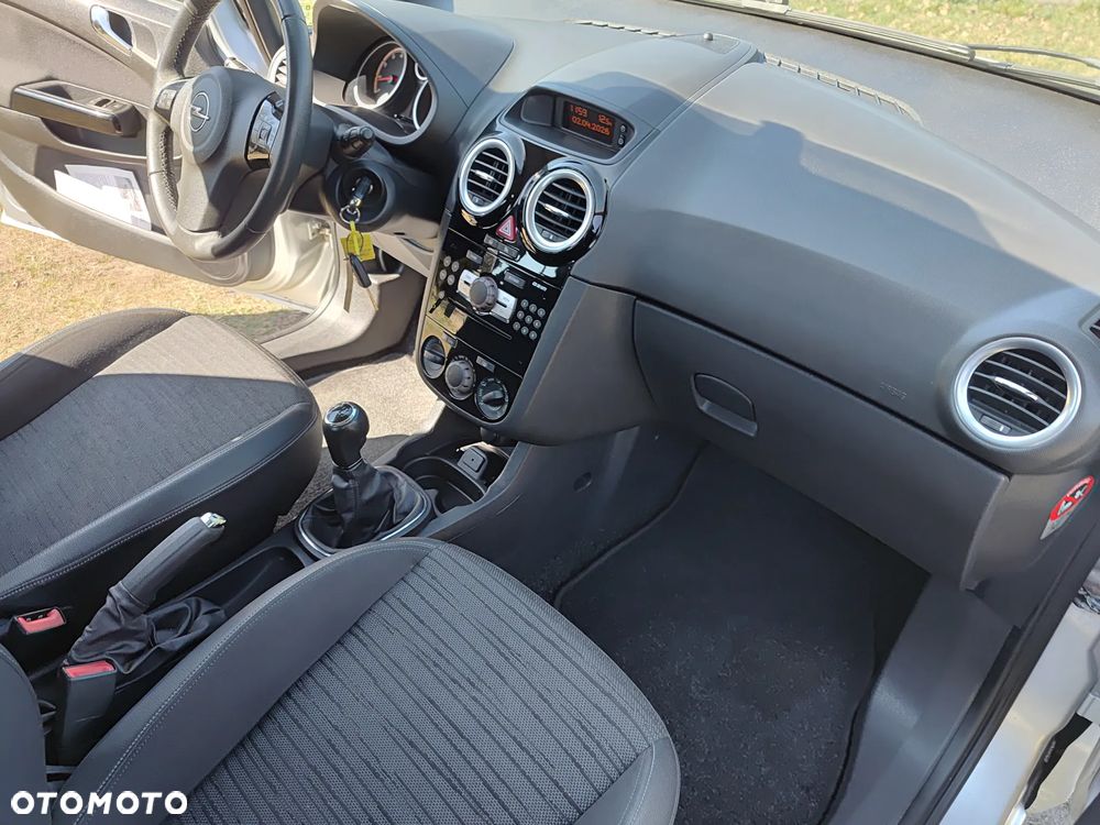 Opel Corsa 1.2 16V Energy - 22