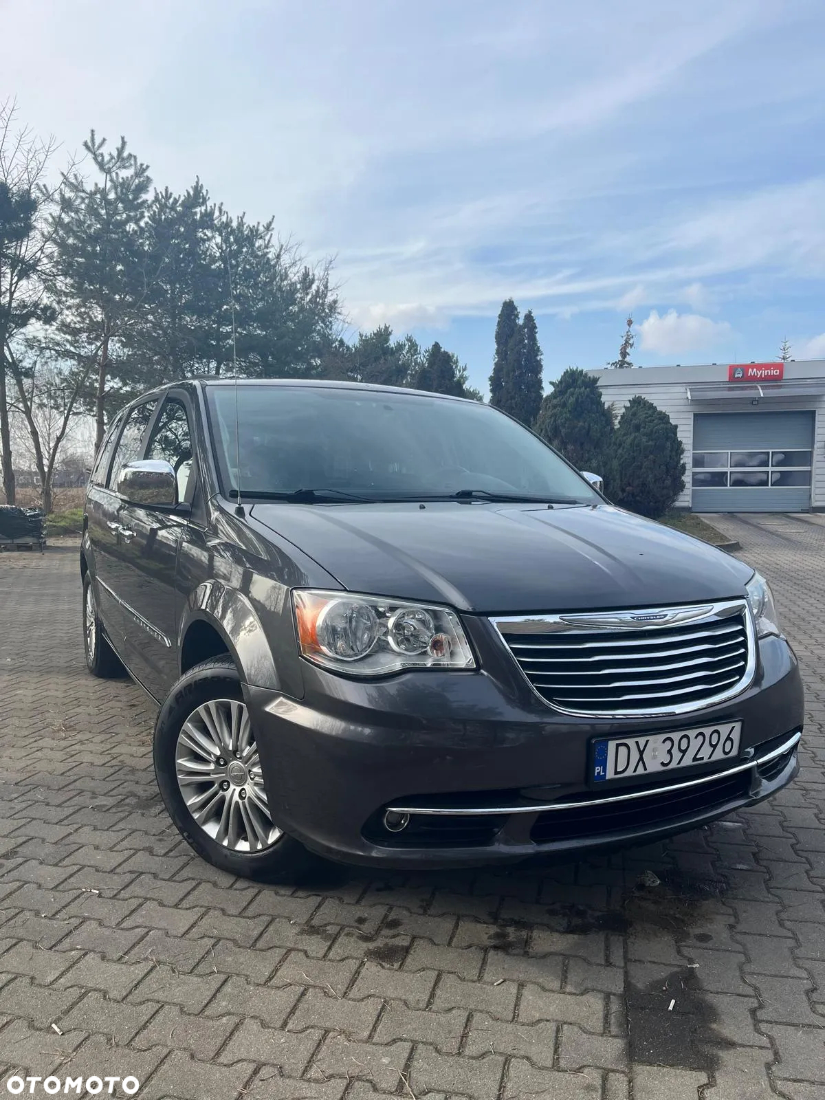 Chrysler Town & Country 3.6 Limited - 8