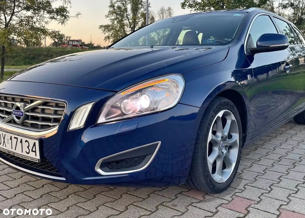 Volvo V60 D2 Ocean Race - 4