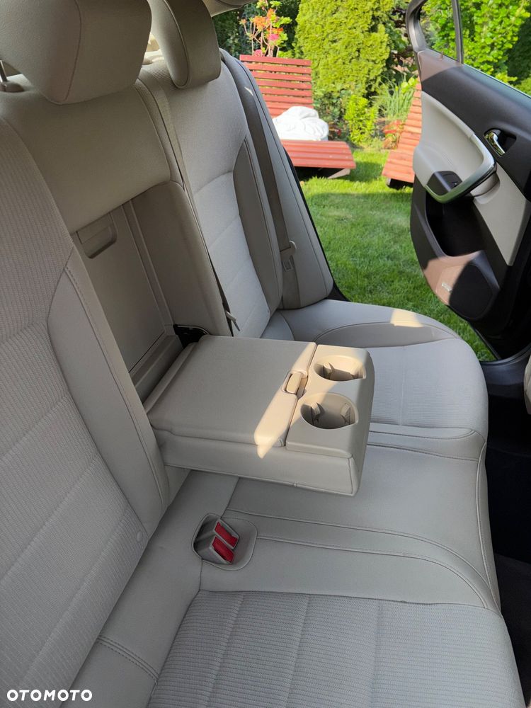 Opel Insignia - 14
