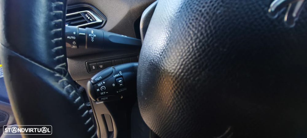 Peugeot 308 1.6 e-HDi Allure J18 - 11