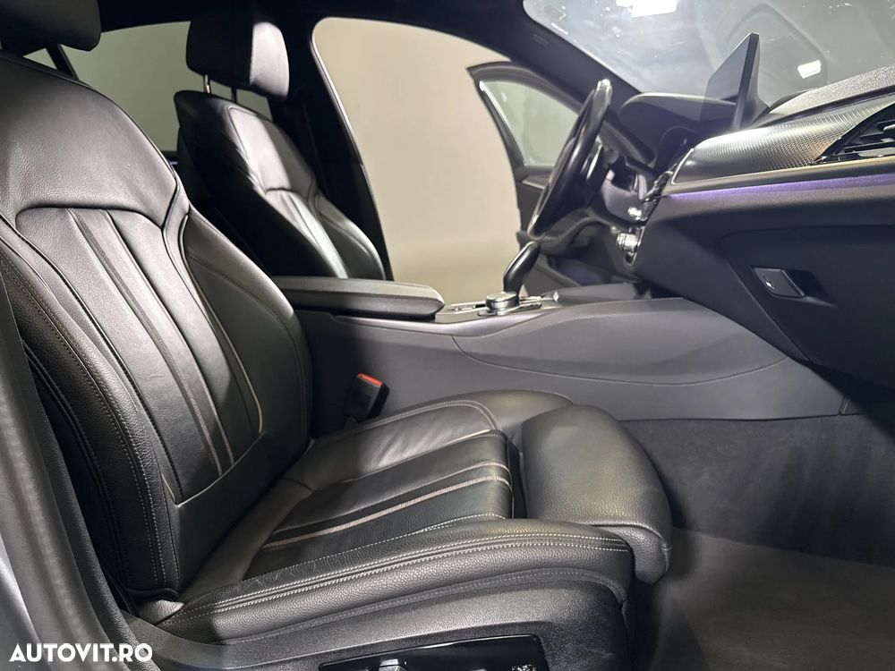 BMW Seria 5 530e Aut. - 12